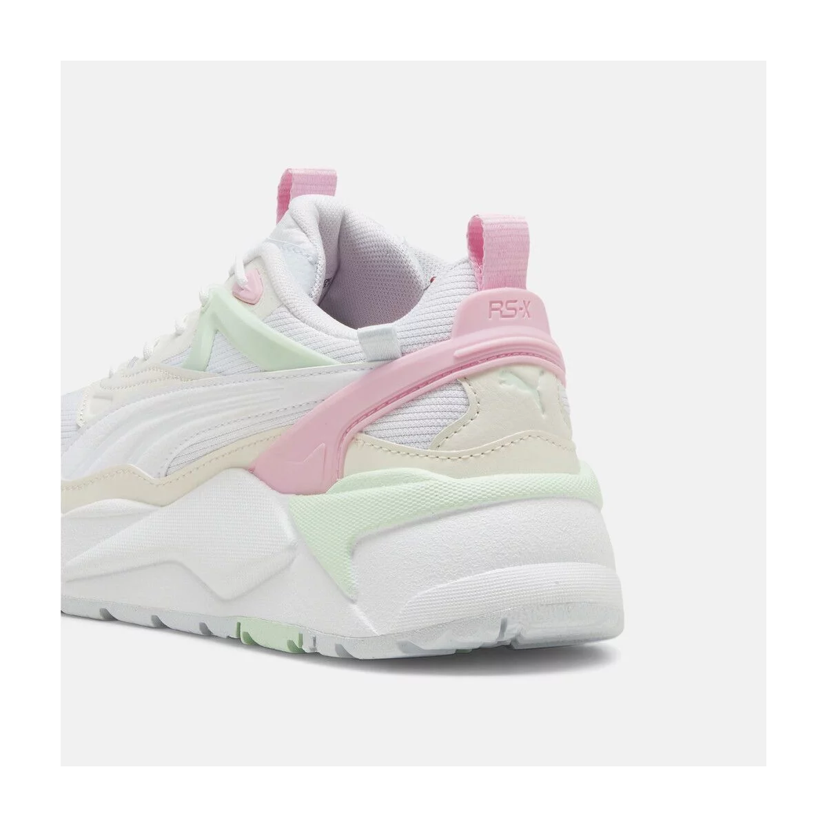 6697b49898098395938_03_bv