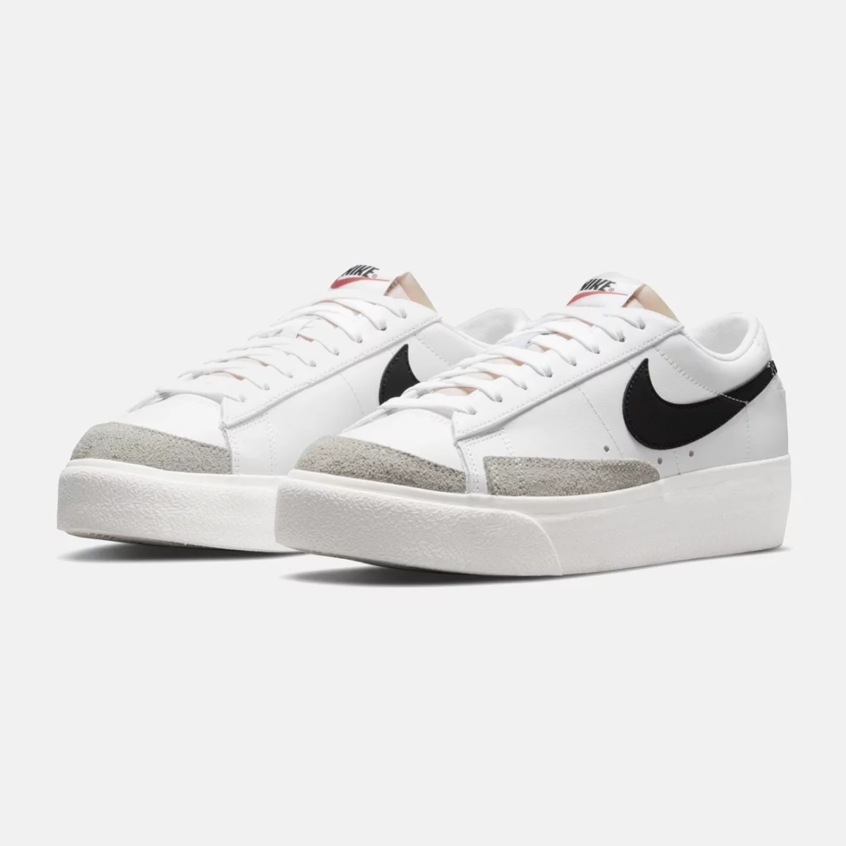 aurora_dj0292-101_phcfh001-2000-huge-6657fe641f536