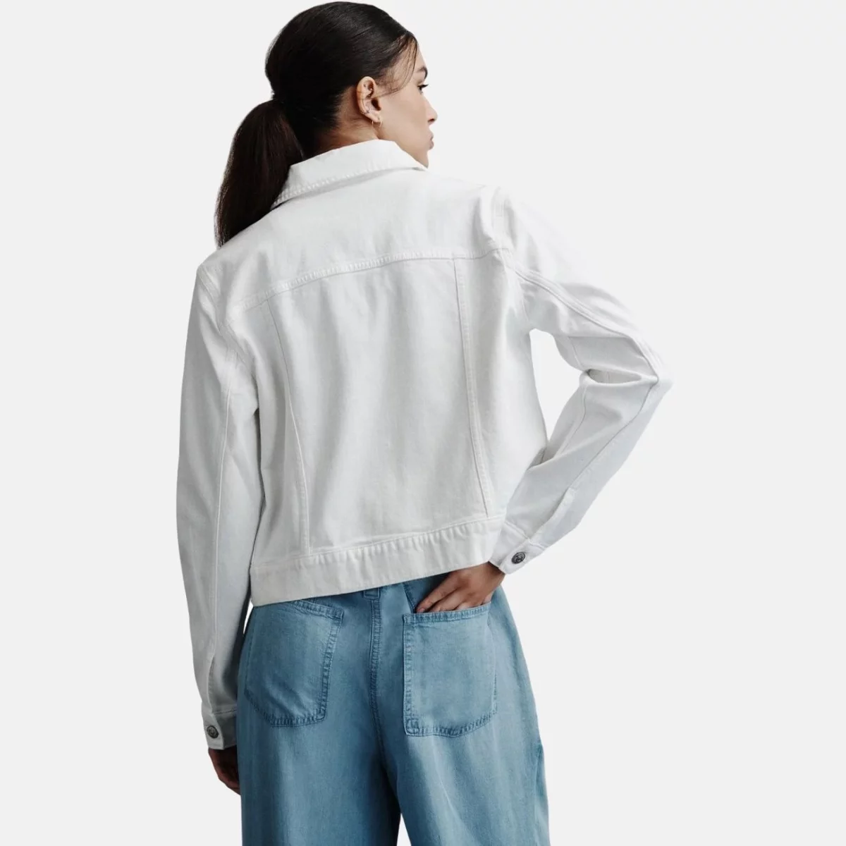 dj4j6006_dj4j6006copt_v2_be29f07b-7142-4448-884a-08ddae768447-photoroom.png-photoroom-huge-6661b4b1a64d2