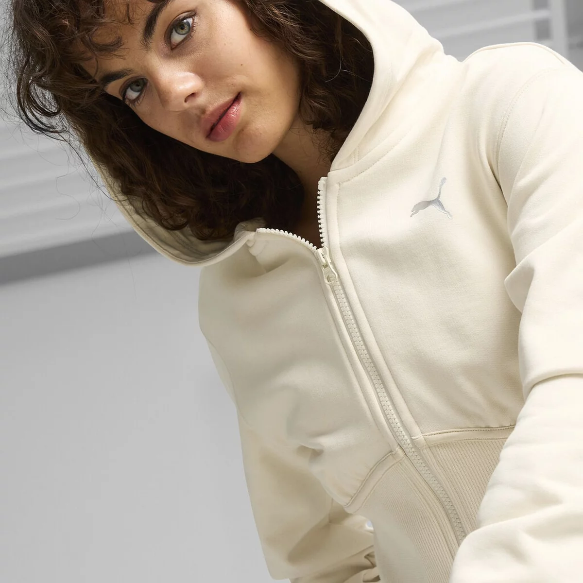 673b1786e2012627475_87_mod02