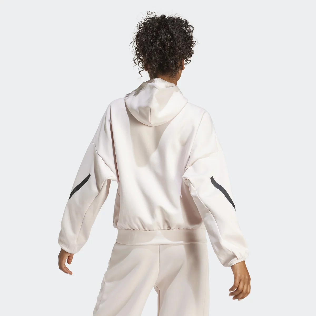 672b5490df4d3JF4782_5_APPAREL_On_Model_Back_View_grey