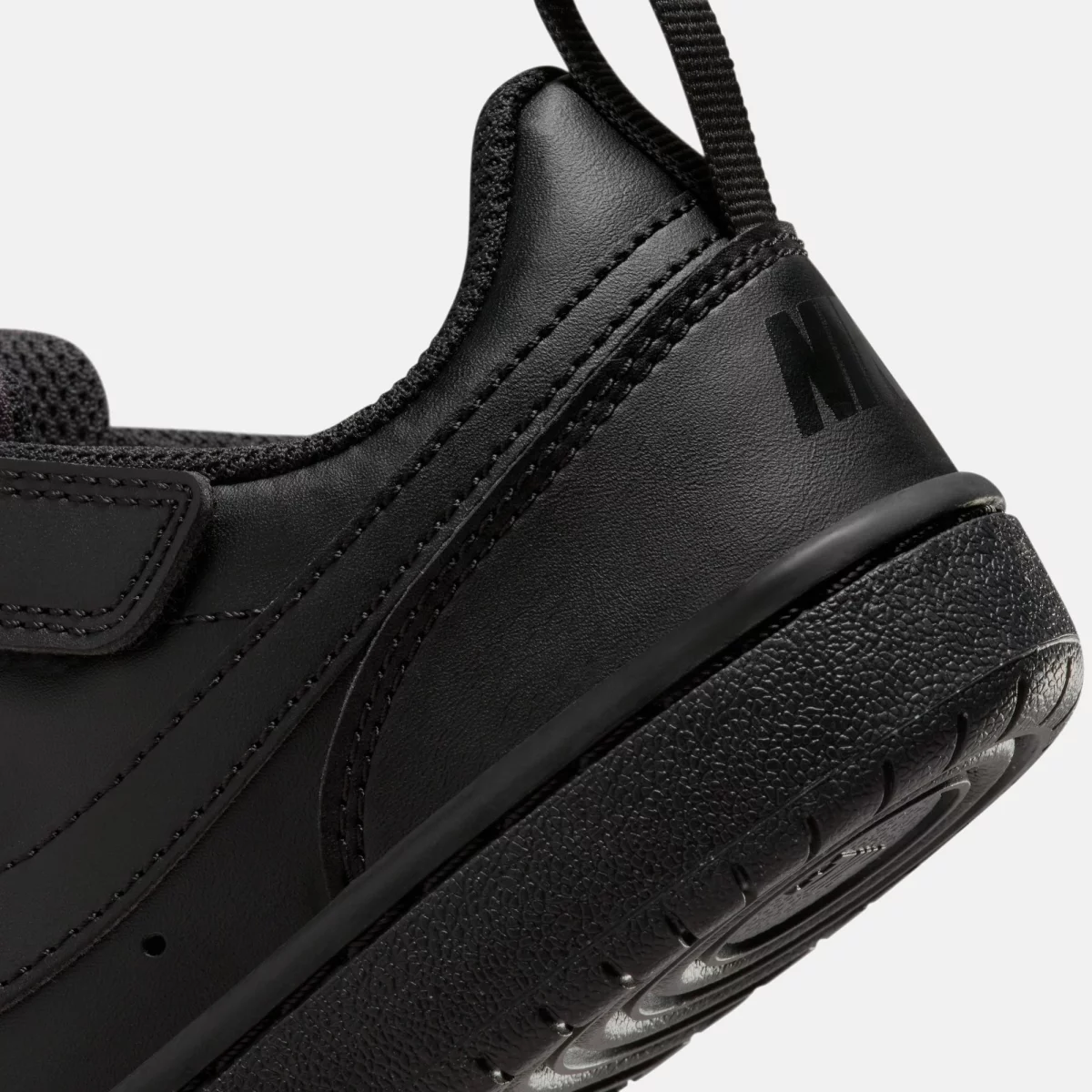 66f146f39aa42AURORA_DV5457_002_PHSYD002_2000